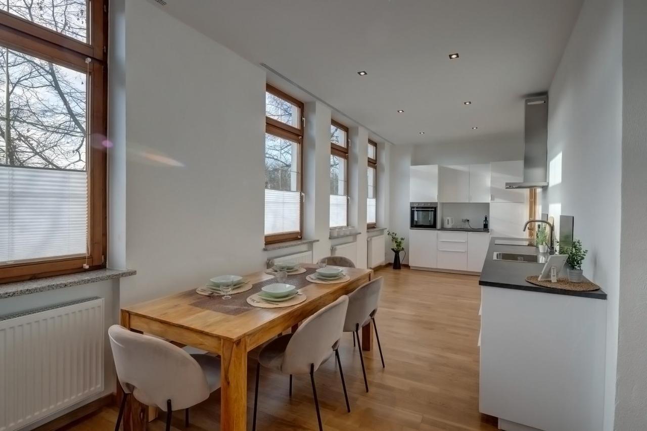Kaza Guesthouse, Centrally Located 2 & 3 Bedroom Apartments In Augsburg Exterior photo